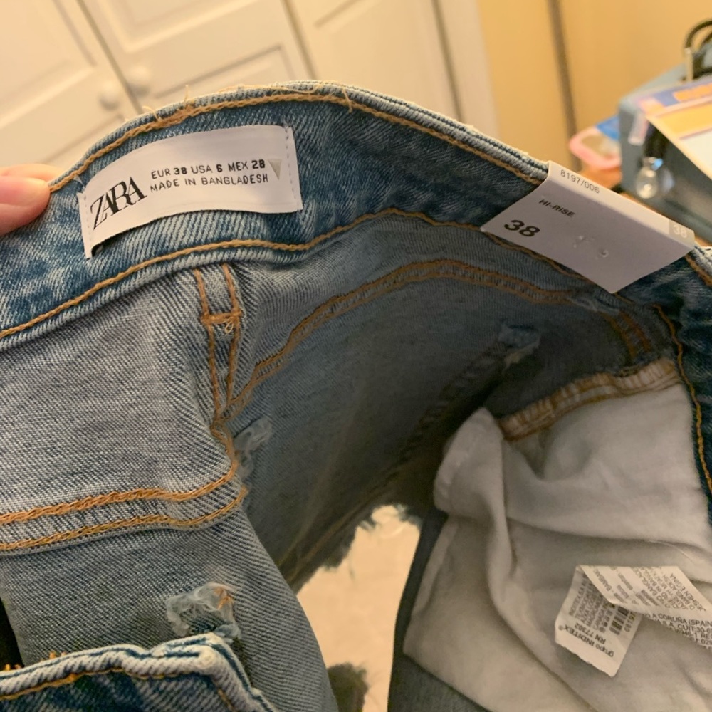 BRAND NEW ZARA JEAN SHORTS